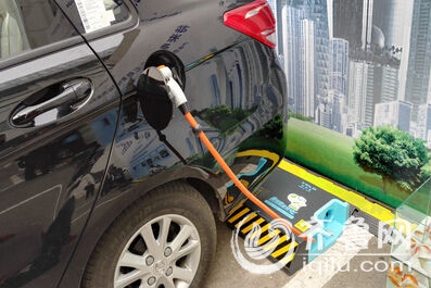 山东企业首创电动汽车群智能充电系统 可扫码