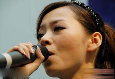  杨幂自曝脸上巨痘 世界崩溃 图揭女星惨不忍睹