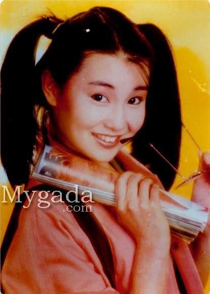 李嘉欣秀好身材否认怀孕 纯天然无ps八十年代大陆美女明星一览
