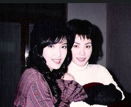 李嘉欣秀好身材否认怀孕 纯天然无ps八十年代大陆美女明星一览