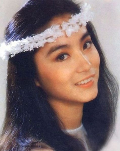 李嘉欣秀好身材否认怀孕 纯天然无ps八十年代大陆美女明星一览
