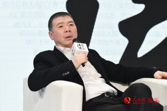  范冰冰 再做冯女郎演村妇  拥抱冯小刚 娇羞捂脸