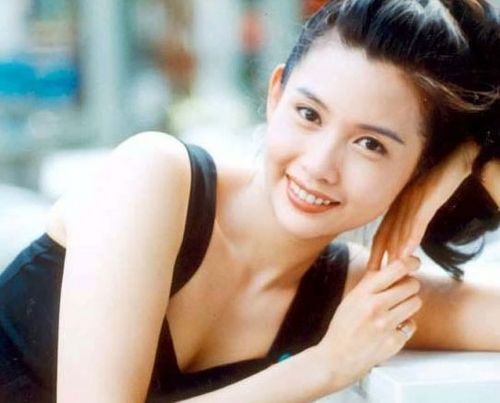 李嘉欣秀好身材否认怀孕 纯天然无ps八十年代大陆美女明星一览