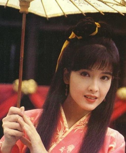 李嘉欣秀好身材否认怀孕 纯天然无ps八十年代大陆美女明星一览