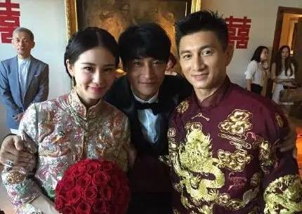 刘诗诗大婚最全细节盘点 穿龙袍吻伴郎据说一共花了11亿!(组图)--重庆视窗--人民网