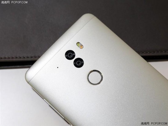 想体验就得瞅准买 盘点手机圈的特供品(图)