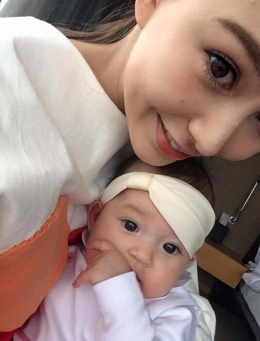周杰伦女儿正脸照 扒明星混血女儿谁最漂亮