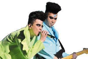 周星驰的黄金配角刘以达:当年曾是当红歌手生