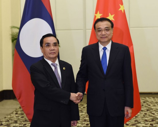 3月23日，國務院總理李克強在海南三亞會見老撾總理通邢。