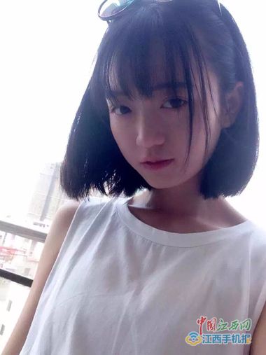 江西高校现90后美少女辅导员 网友表示想回