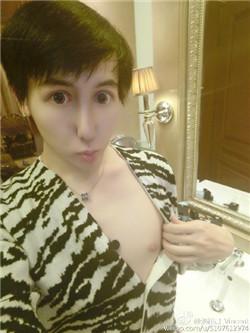  蛇精男自称 日俄 混血 :我像芭比娃娃 揭刘梓晨神