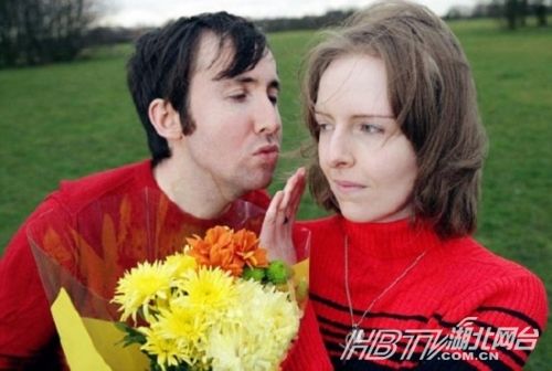 男子遭雷劈变女人 揭秘全球那些令人不可思议