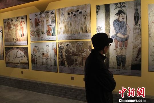 辽文化博物馆展示“北国风韵 辽土丹青”—法库境内及国内发现的辽代壁画 沈殿成 摄