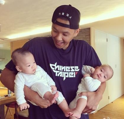  曝朱丽倩受孕成功 刘德华二度当爸 盘点娱乐圈