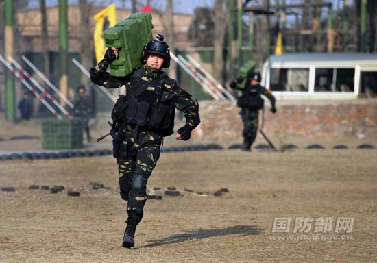 《太阳的后裔》中国版热血上演 38集团军最