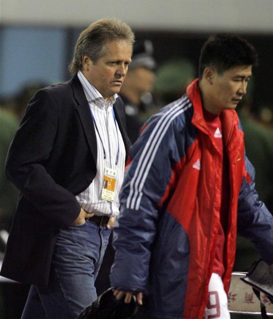 坎坷之路--时隔三届世界杯国足重返世预赛最后