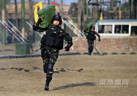 《太阳的后裔》中国版 最强男女特种兵争霸赛