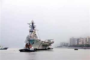  明思克航母告别 深圳(图)--深圳频道--人民网