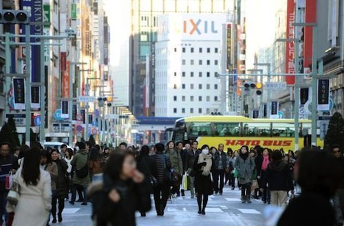 日本拟再次上调消费税至10% 华人担忧生活压