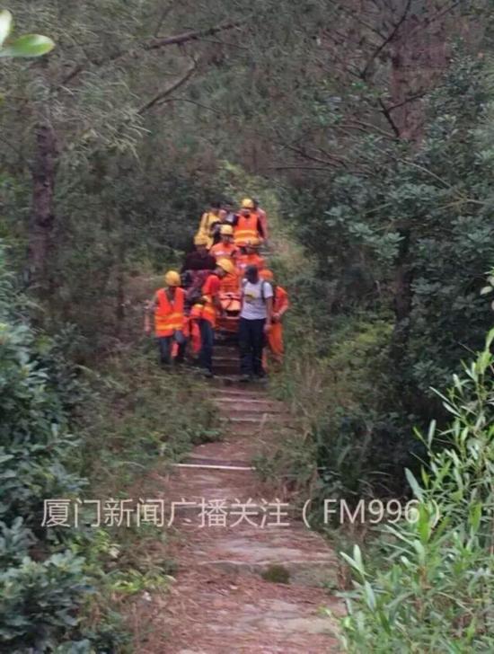 厦门女子从磨鑫山峡谷石头滑坠 头部撞伤昏迷