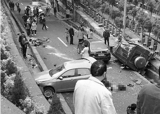 杭州萧山车祸案肇事者驾豪车撞人群 非房产老总