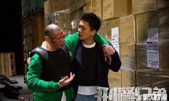  黄宗泽扮女郎  曝戏中有寂寞男人所做的事 被调