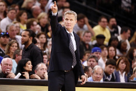 勇士72胜追平公牛纪录 马刺不败金身被破