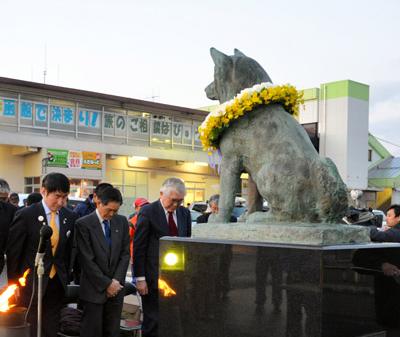 日本舉辦忠犬八公祭奠活動贊其教會幸福與愛（圖）