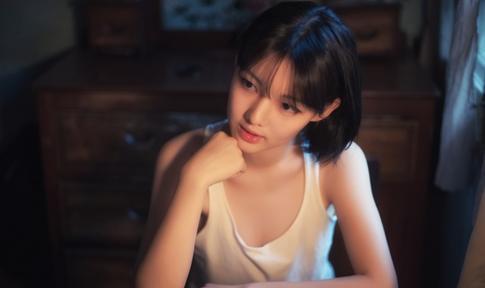 武大超女气质清新如邻家少女 改编校歌人气暴