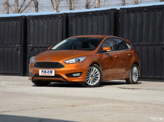 ˹ 2015  EcoBoost 180 Զ˶