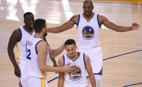 勇士打破公牛纪录 创历史就不要拿总冠军呛声