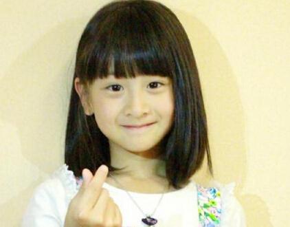 田亮为女儿森蝶庆生晒礼物 八岁的小公主美美