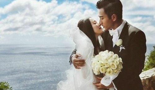 明星拍婚纱照_骑马拍婚纱照的明星