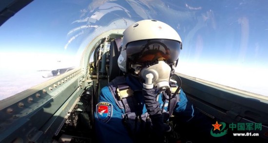 怎么才能当女飞行员 10421439797206217189.jpg