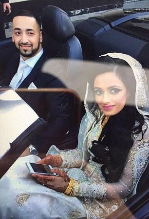 ������220���������鳵 �ȴ�ɲ����ײǽ(��ͼ)