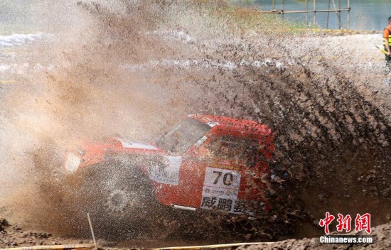 2016年中国汽车场地越野锦标赛在四川南溪举