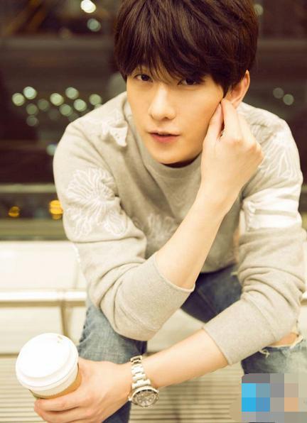 递奥运圣火 出任品牌高管获封CSO高冷总裁范