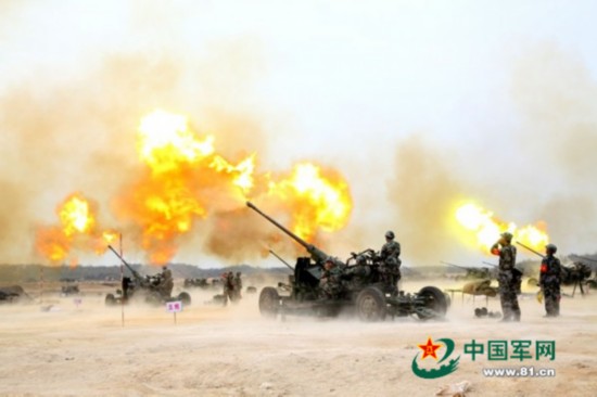 营长当众撕下自己中校军衔 官兵说风凉话(图)