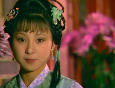  红楼梦晴雯晒近照 :47岁甜美如少女 红楼梦晴雯