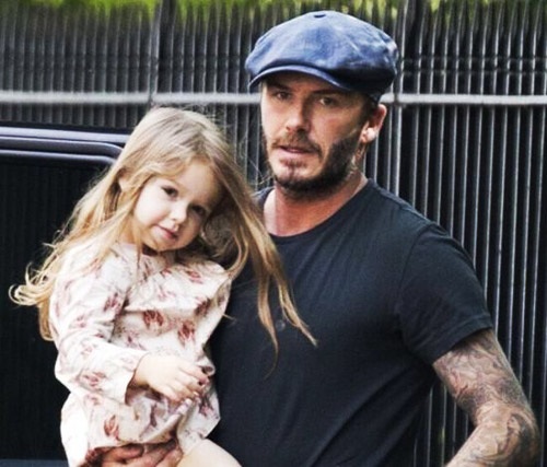 小贝长子布鲁克林承认恋情 贝克汉姆夫妇对儿