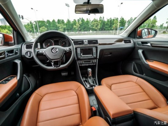  ɣ 2015  230TSI DSG