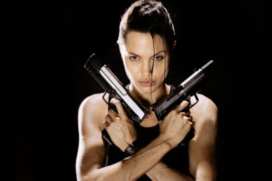 40岁安吉丽娜·朱莉暴瘦型仅有34公斤 回顾经