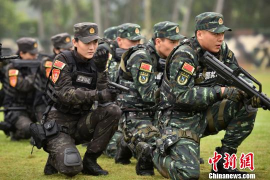 武警特战题材电视剧《利刃出击》在厦门开机