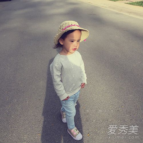 董洁儿子帅刘涛女儿美 明星宝贝们最新照