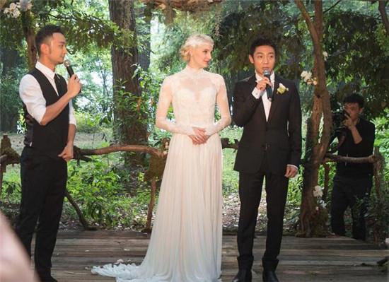 撒贝宁婚纱_撒贝宁结婚照婚纱(3)