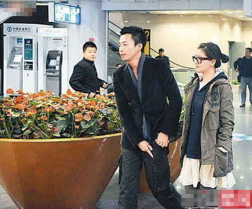 杨幂脚臭扬名娱乐圈　揭秘明星不为人知身体缺陷