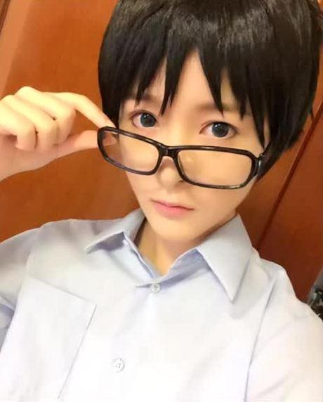 徐娇甩肉秀马甲线 网友羡慕:那么瘦还有马甲线