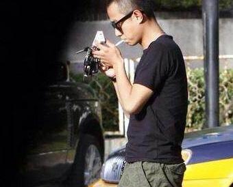  文章回应吸烟事件 :接受批评 盘点娱乐圈的老烟