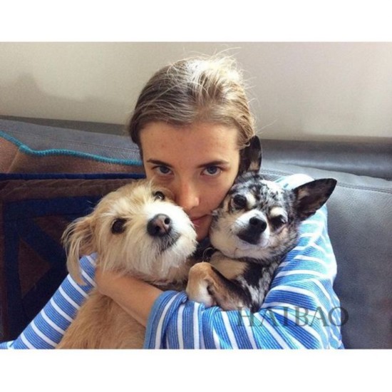 WҪgP} (Agyness Deyn)