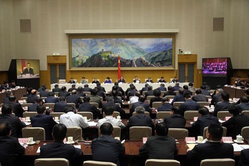 李克强谈简政放权:今年再完成三个 削减